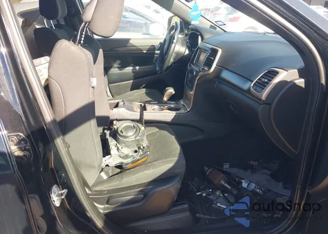 2017 Jeep Grand Cherokee Laredo 4X4 z USA, uszkodzony, nr VIN 1C4RJFAG7HC853816